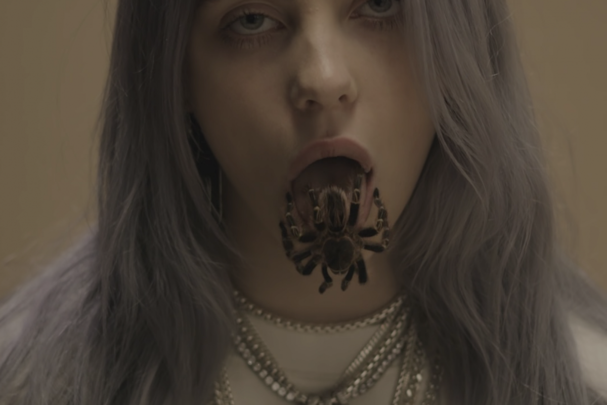 流行的未來，是個嘴巴爬出蜘蛛的女孩